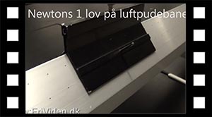 Newtons 1. lov på luftpudebane